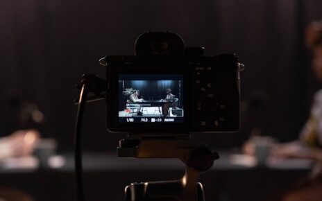 como descargar videos de youtube legalmente en 2025