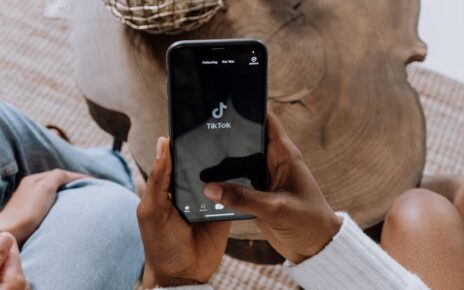 como funciona el algoritmo de tiktok en 2025
