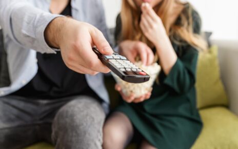 reparto de mentiras programa de television